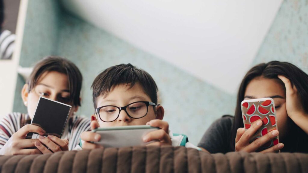 Screen Time for Kids – the 3 Basic Principles